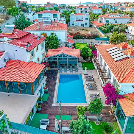 Ruezgarguelue Hotel Alacati
