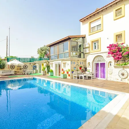 Ruezgarguelue * Alaçatı