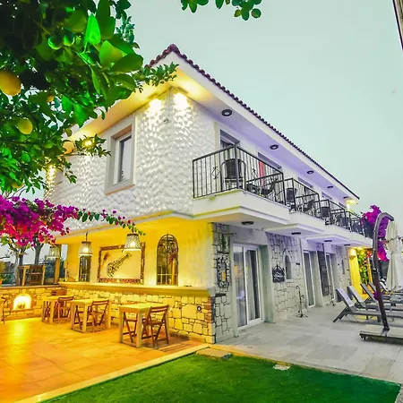 Ruezgarguelue Hotel Alaçatı