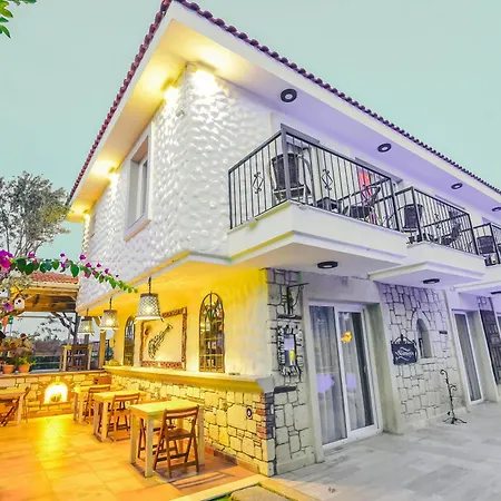 Ruezgarguelue Alaçatı