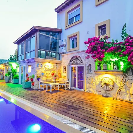 Ruezgarguelue Hotel Alaçatı