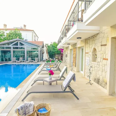 Hotel Ruezgarguelue *