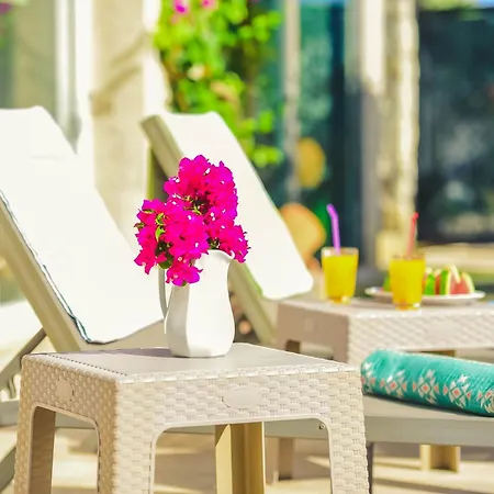 Ruezgarguelue Hotel Alaçatı