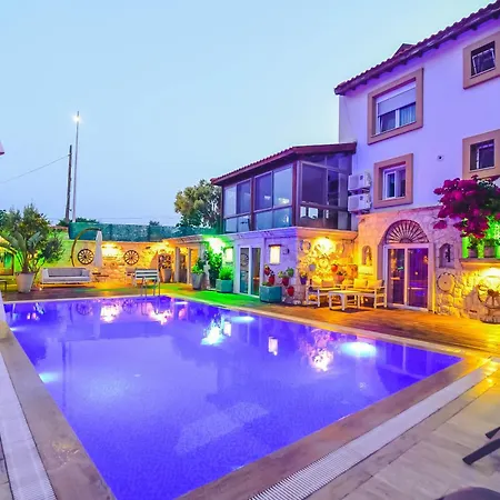 Ruezgarguelue Hotel *