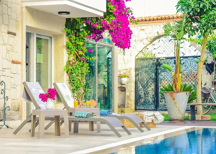 ホテル Ruezgarguelue アラカティ