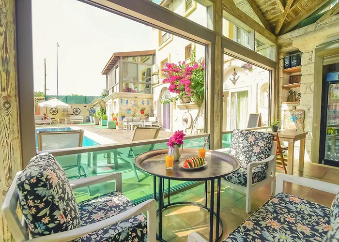 ホテル Ruezgarguelue アラカティ